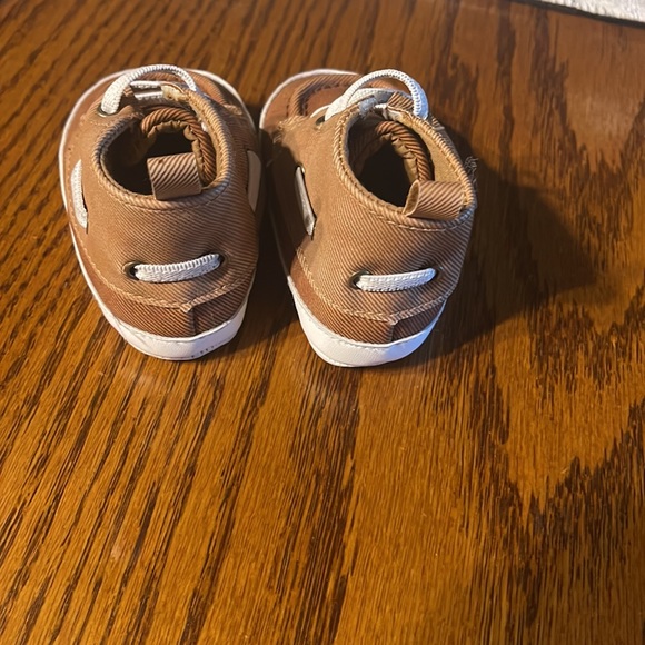 Used - Picture 3 of 3